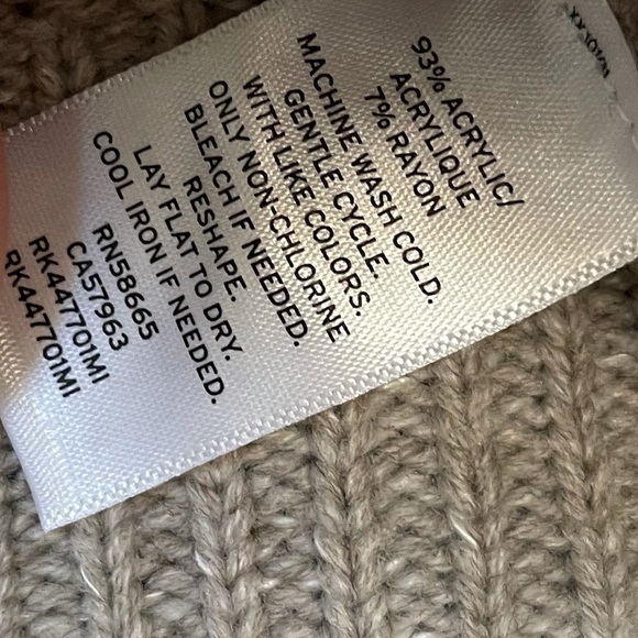 Abound knit sweater - Picture 6 of 9